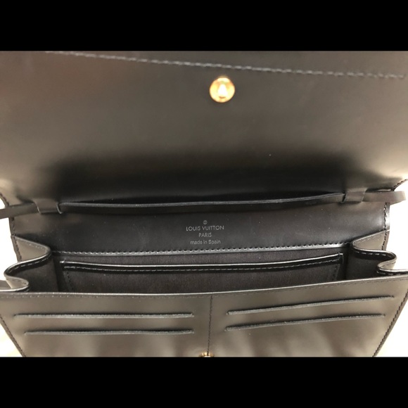 Louis Vuitton Epi Leather Shoulder Bag/Clutch - Picture 7 of 13